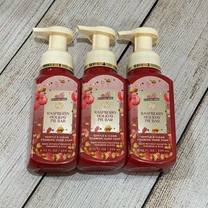 NWT Bath & Body Works Milk Bar Raspberry Holiday Pie Bar Foaming Hand Soap (3)